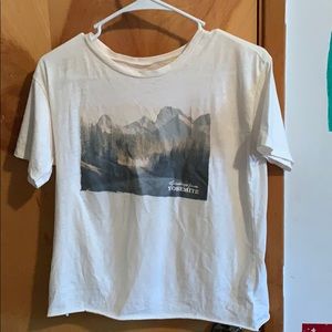 Yosemite shirt (can fit medium)